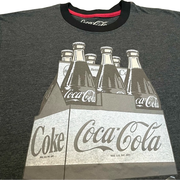 Coca Cola Graphic T-shirt Vintage Soda Bottles Men’s Size Medium - Picture 2 of 7